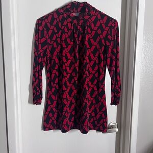 Stylish Red and Black Geometric Women's Top